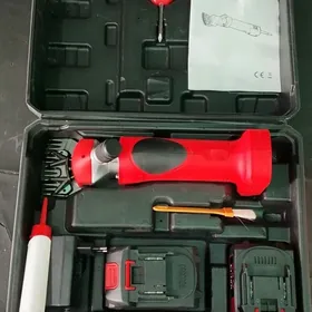 goýun gyrkýan batareyli