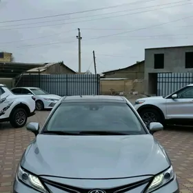 Toyota Camry 2023