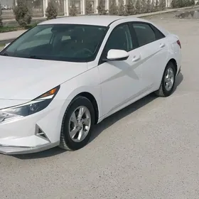 Hyundai Elantra 2021