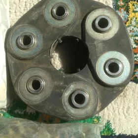 Елесдишни мерседес