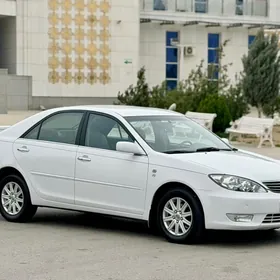 Toyota Camry 2004