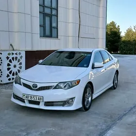 Toyota Camry 2013