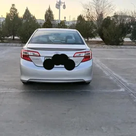 Toyota Camry 2013