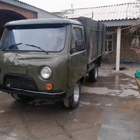 UAZ 452 1984