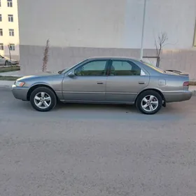 Toyota Camry 1998