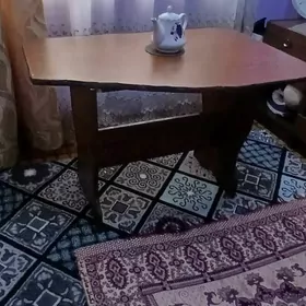 стол мебельный