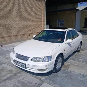 Toyota Camry 2000
