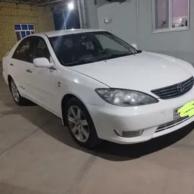Toyota Camry 2003