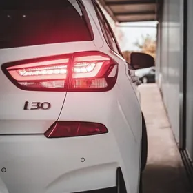 Hyundai Elantra GT 2020