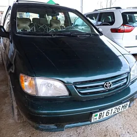 Toyota Sienna 2000
