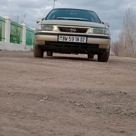 Opel Vectra 1990