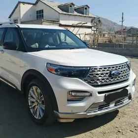Ford Explorer 2021