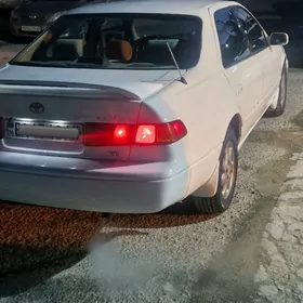 Toyota Camry 1998