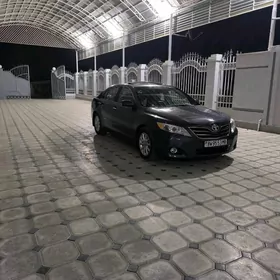 Toyota Camry 2011