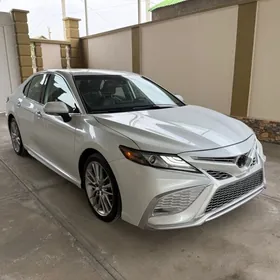 Toyota Camry 2022