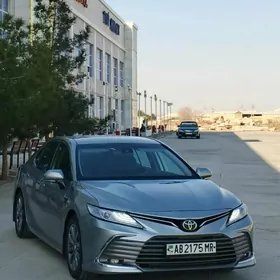 Toyota Camry 2020