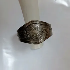 Kümüş ýüzük bilezik