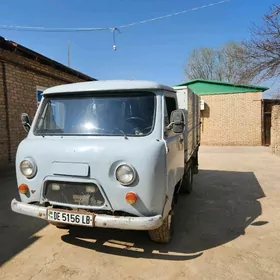 UAZ 2206 1985