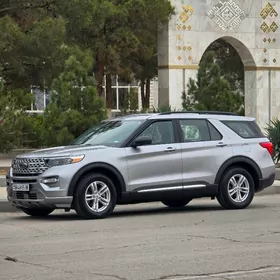 Ford Explorer 2021