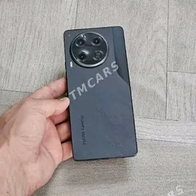 Tecno Camon 30 16/256