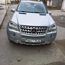 Mercedes-Benz ML350 2010