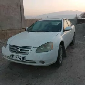 Nissan Altima 2003