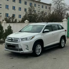 Toyota Highlander 2019