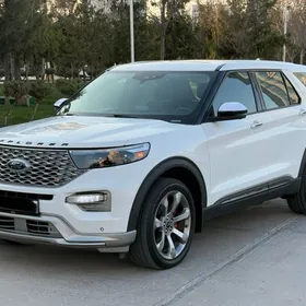 Ford Explorer 2022