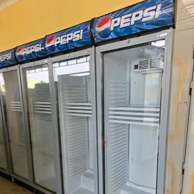 witrina haladilnik UGUR