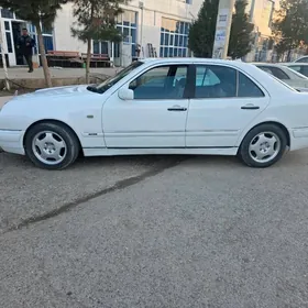 Mercedes-Benz E55 AMG 1999