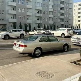 Toyota Camry 2000