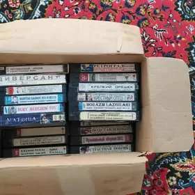 Wideo kassetalar-видеокассеты