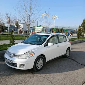 Nissan Versa 2010
