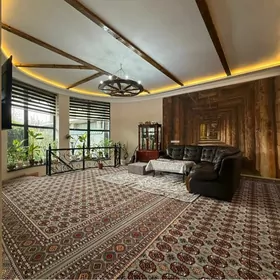 ЦЕНТР ПЛАНОВЫЙ ДОМ С МАНСАРДОЙ