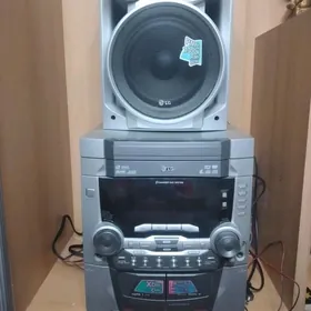 Музыкальный центр