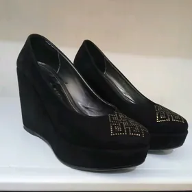 каблуки на платформе