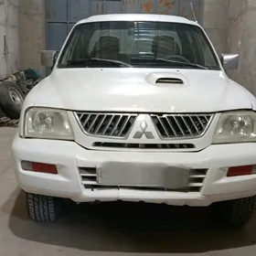 Mitsubishi L200 2006