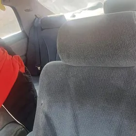 Mitsubishi Diamante 1996