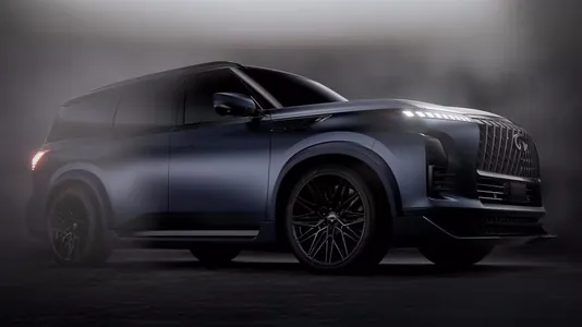 Infiniti QX80 wnedorožnikleriniň has güýçli wersiýalaryny taýýarlaýar