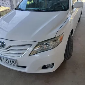 Toyota Camry 2011