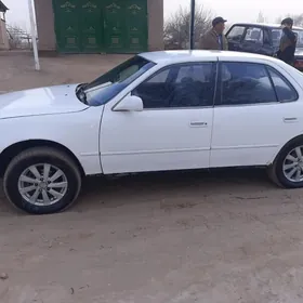 Toyota Camry 1993