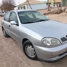 Daewoo Lanos 1999