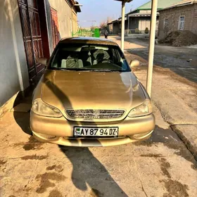 Kia Credos/Clarus 2000