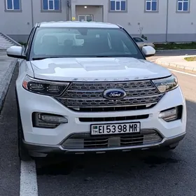 Ford Explorer 2021