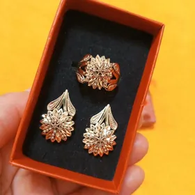 gyzyl birilyant gulakhalka