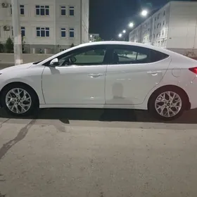 Hyundai Elantra 2020