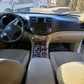 Toyota Highlander 2012