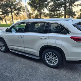 Toyota Highlander 2017