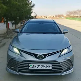 Toyota Camry 2020