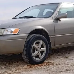 Toyota Camry 1999